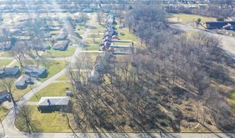 902 S Meridian Rd, Austintown, OH 44509