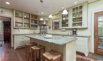 170 Lloyd Rd, North Kingstown, RI 02874