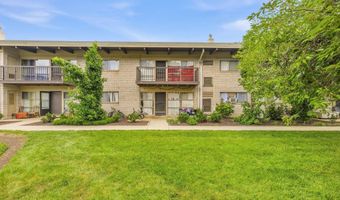 4961 AMERICANA Dr 208, Annandale, VA 22003