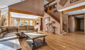 42 Hill Rd, Allentown, NJ 08501