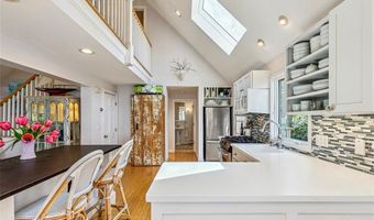 74 Acre Ave, Barrington, RI 02806