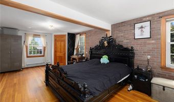 2 Haywood Rd, Coventry, RI 02816