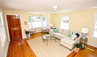 105 John St, Newport, RI 02840