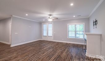 939 Old Stagecoach Rd, Camden, SC 29020