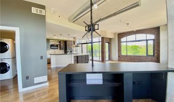 21 Furnace St 801, Akron, OH 44308