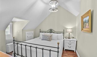 15 Harwood Rd, East Greenwich, RI 02818