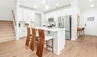 116 Lemongrass Ln, Advance, NC 27009