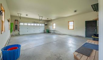 2433 Southfork Rd, Cody, WY 82414