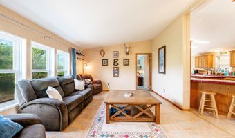 40 Upper Prairie Dog Rd, Banner, WY 82832