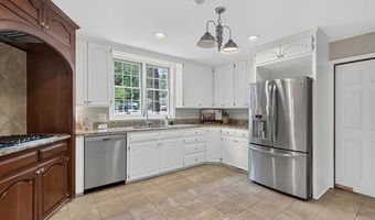 600 Brookhollow Ct, Bartlesville, OK 74006