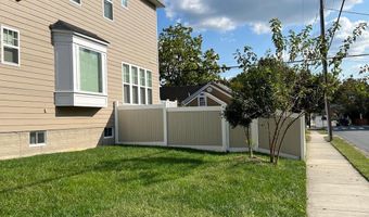 934 19TH St S, Arlington, VA 22202