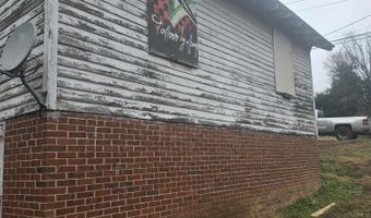 709 Sherman St, Badin, NC 28009