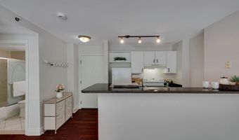 534 Beacon St 203, Boston, MA 02215