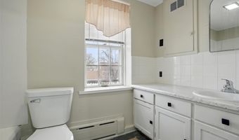 4506 220th Trl, Amana, IA 52203
