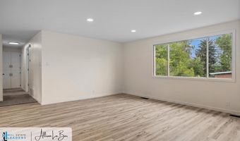 3250 E 12th St, Casper, WY 82609