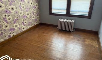220 W State St, Algona, IA 50511