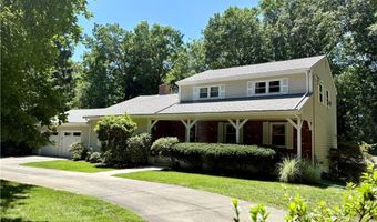 33 MaryAnn Dr, Exeter, RI 02822