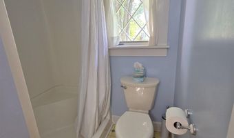 49 Tyler St, Brattleboro, VT 05301