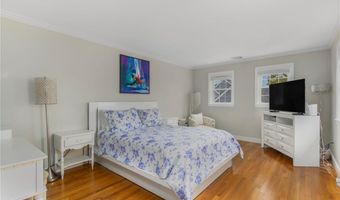213 Corey Ln 213, Middletown, RI 02842