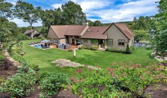 35 TIMBERLAND Dr, Lincoln, RI 02865