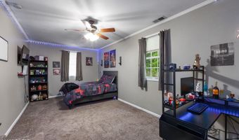 37 W Tracy St, Bells, TN 38006