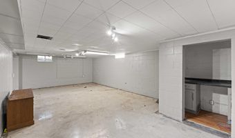 1621 NW 70th Pl, Ankeny, IA 50023