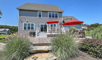 1 W Farm Rd, Smithfield, RI 02917