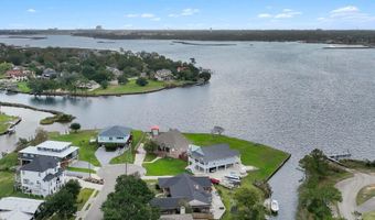707 Holly Hills Dr, Biloxi, MS 39532