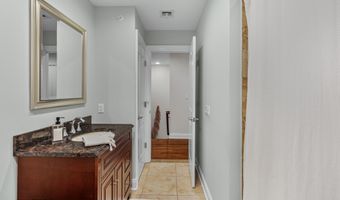 47 White Oak Ln, Aberdeen, NJ 07747