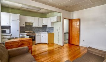 49 E 33RD St, Bayonne, NJ 07002