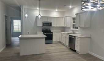 127 Shadow Ln, Batesville, MS 38606