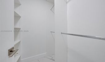 52 Camden Dr, Bal Harbour, FL 33154