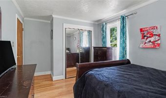 807 E Salisbury St, Asheboro, NC 27203