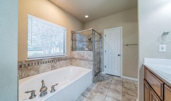 190 Deer Creek Dr, Aledo, TX 76008