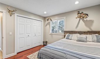 6517 County Rd 5 NW, Annandale, MN 55302