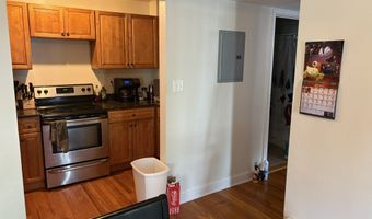 67 S Main St 15, Branford, CT 06405