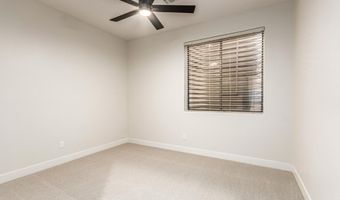 940 W MACAW Dr, Chandler, AZ 85286