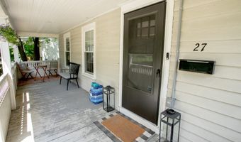 27 Princeton St, Bangor, ME 04401