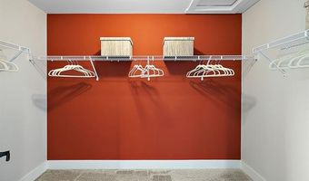 6151 N TRAILWOODS Dr, Ann Arbor, MI 48103