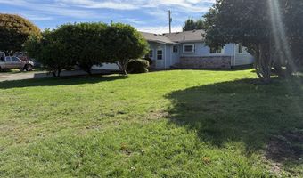 221 MUSSER St, Brookings, OR 97415