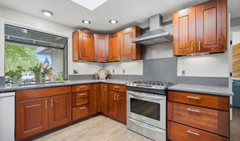14705 NW RIDGETOP Ct, Beaverton, OR 97006