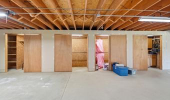 6095 E Division Rd, Angola, IN 46703
