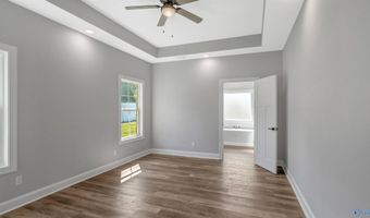 741 8th St NE, Arab, AL 35016