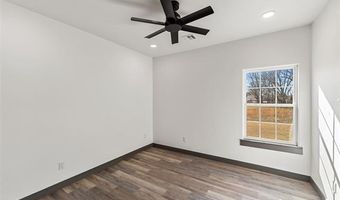205 Lindsey Ave, Adair, OK 74330