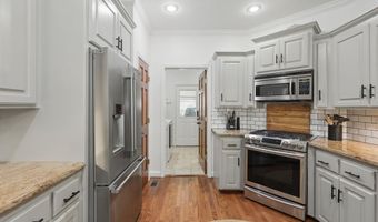 2716 Juniper Dr, Benton, AR 72015