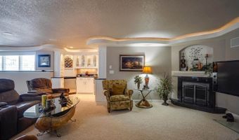 1700 Riverwood Dr, Bismarck, ND 58504