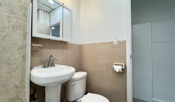 40 W 17TH St 3, Bayonne, NJ 07002