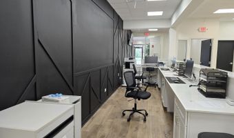 350 W North Ave, Addison, IL 60101