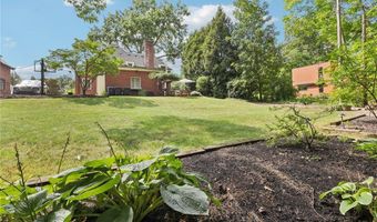 227 Overwood Rd, Akron, OH 44313