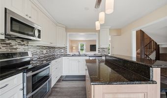 824 S Chillicothe Rd 2, Aurora, OH 44202